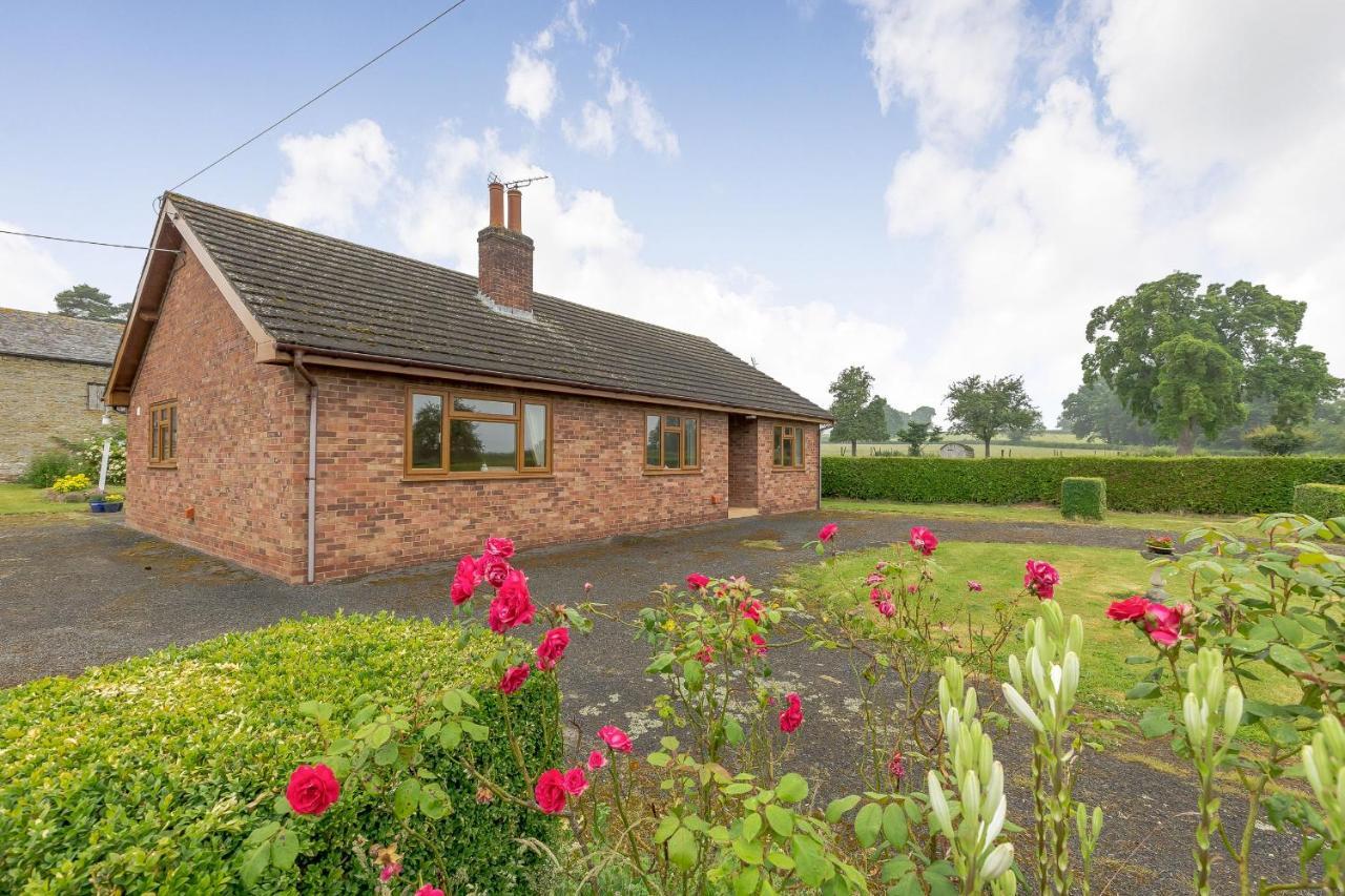 Villa Meadow Lea Leominster Exterior foto