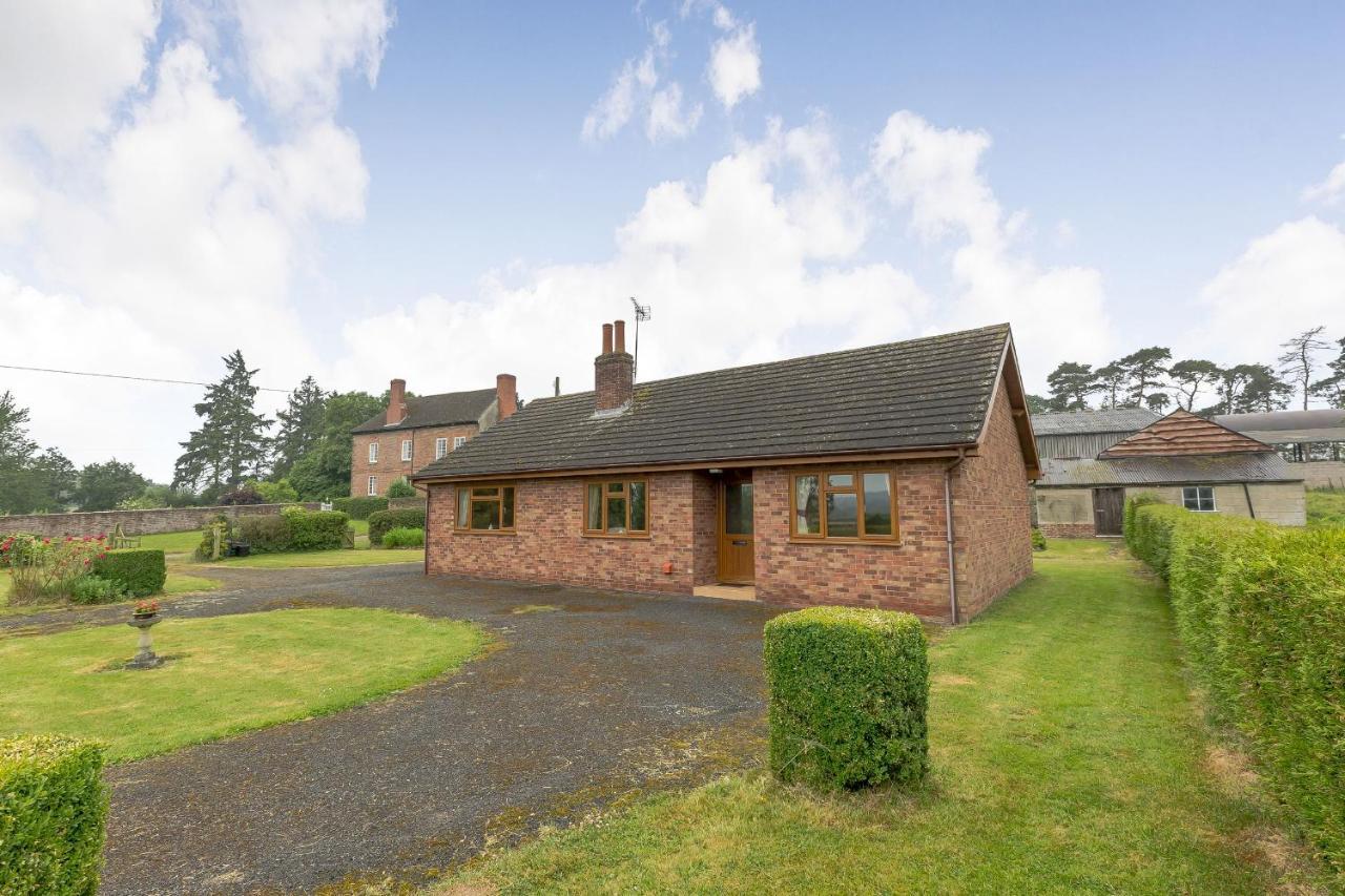 Villa Meadow Lea Leominster Exterior foto