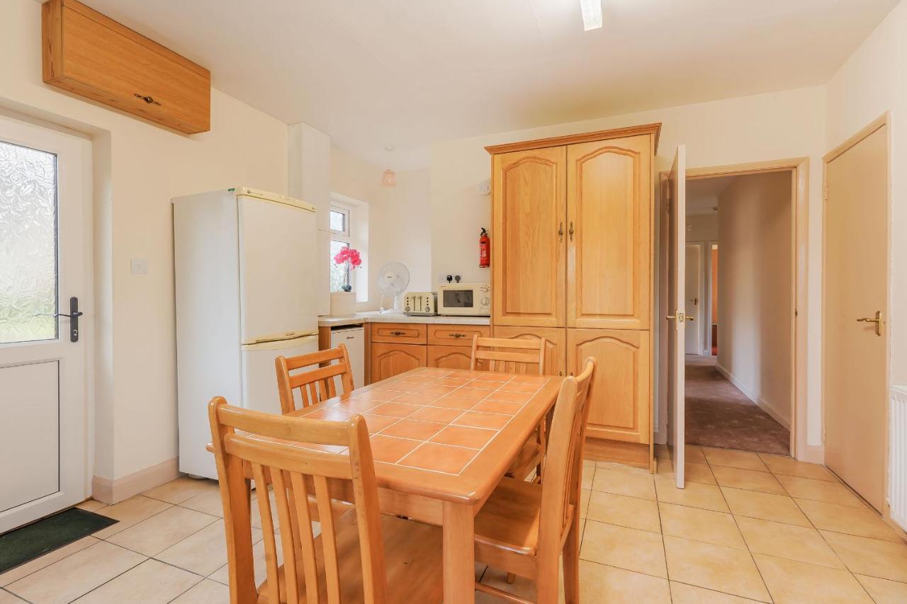 Villa Meadow Lea Leominster Exterior foto