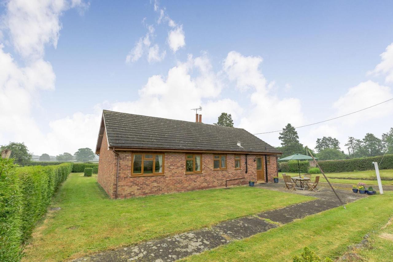 Villa Meadow Lea Leominster Exterior foto